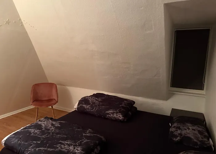 Hel Aendre Men Hyggelig