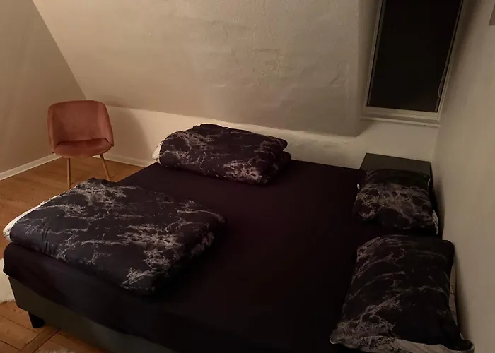 Hel Aendre Men Hyggelig