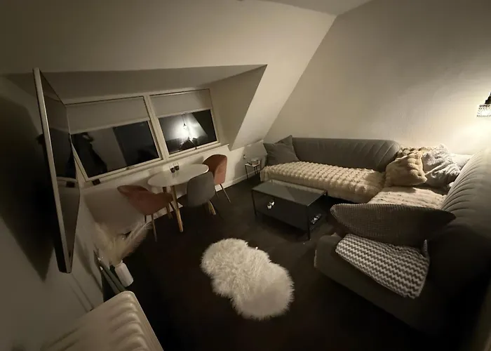 Hel Aendre Men Hyggelig